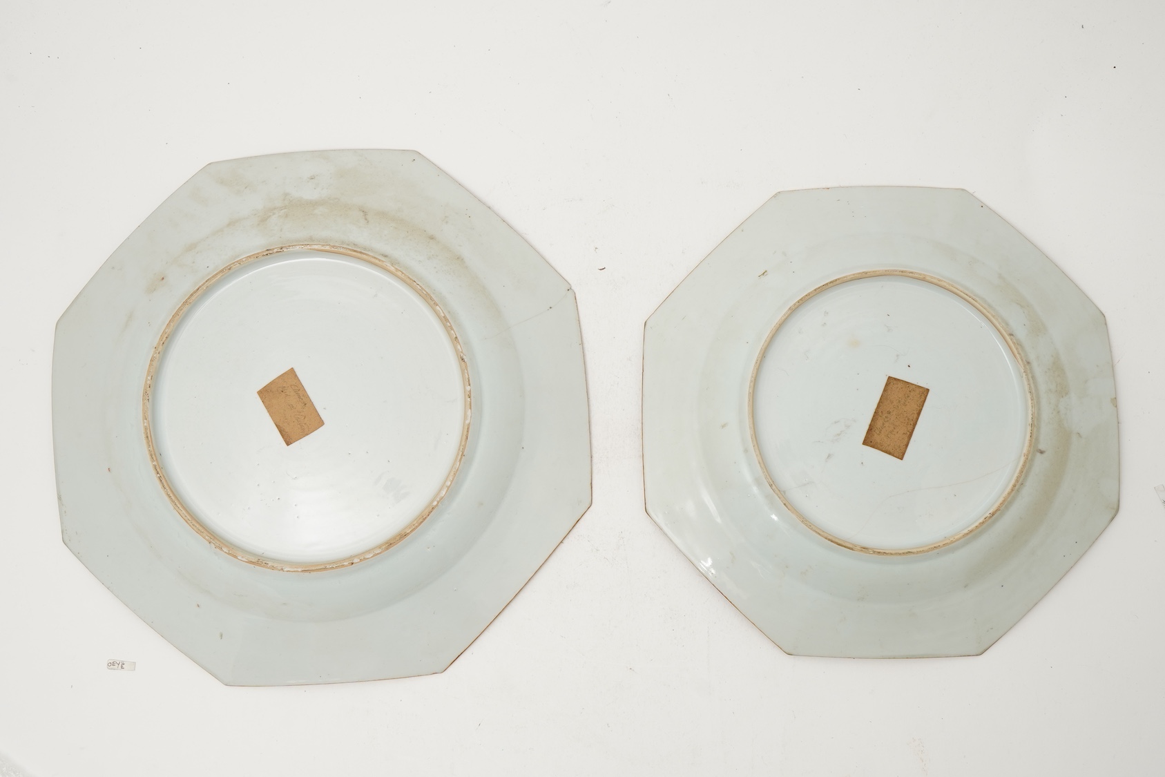 Two graduated Chinese famille rose octagonal dishes, Qianlong period